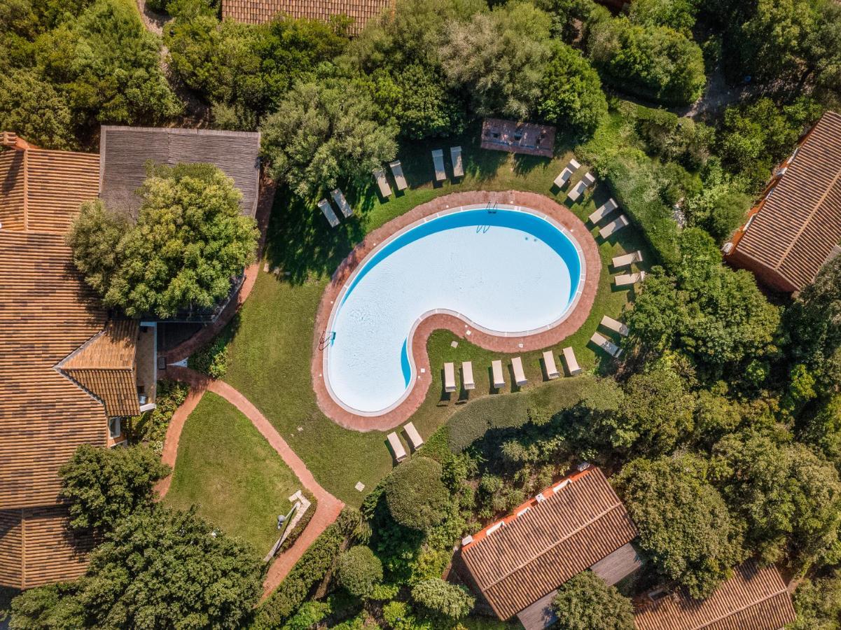 Hotel Aldiola Country Resort Сант'Антонио-ди-Галлура Экстерьер фото