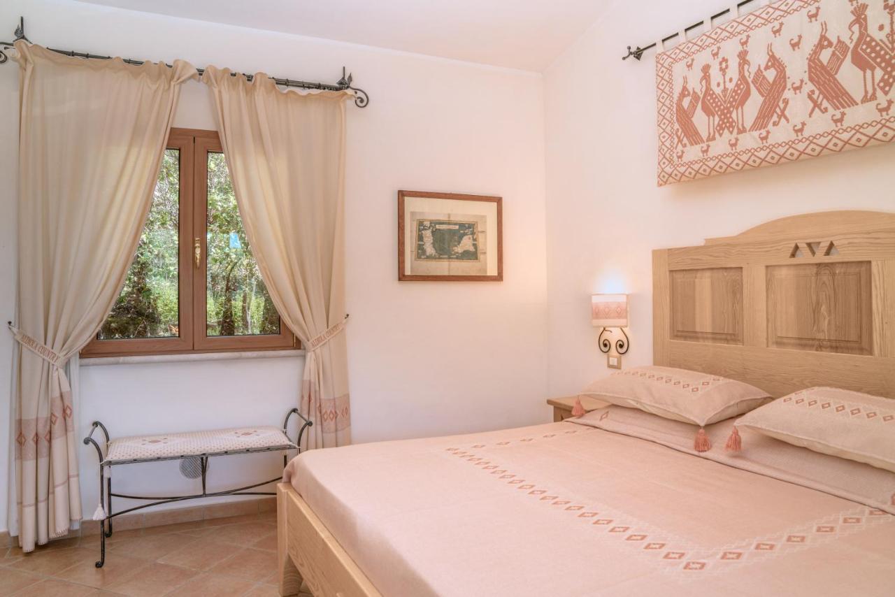 Hotel Aldiola Country Resort Сант'Антонио-ди-Галлура Экстерьер фото