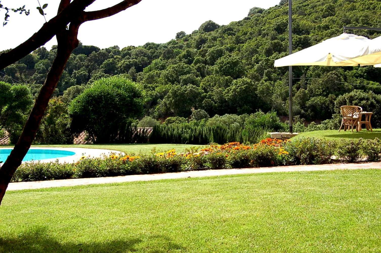 Hotel Aldiola Country Resort Сант'Антонио-ди-Галлура Экстерьер фото