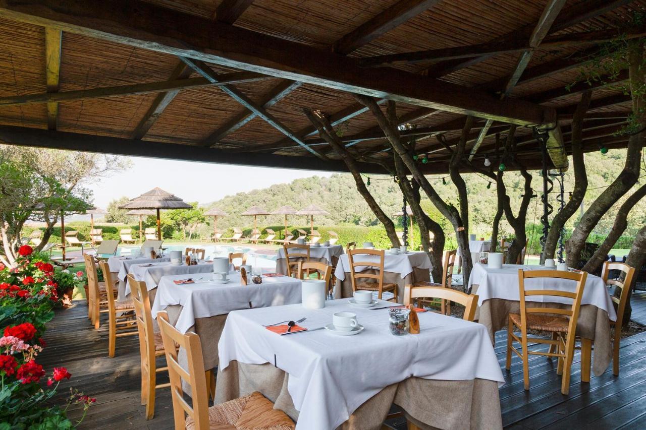 Hotel Aldiola Country Resort Сант'Антонио-ди-Галлура Экстерьер фото